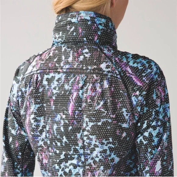 Lululemon Back Pack It Jacket - Picture 10 of 12